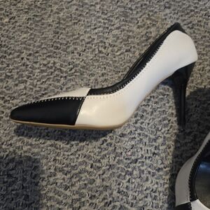 Black and white checker heel
